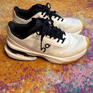 On Cloud Cloudpulse Pro Women’s Size 7